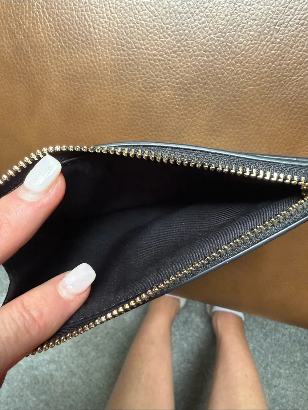 Tory Burch Britten Black Pebbled Leather Zip Card Case
